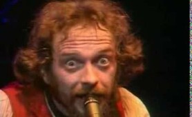 Jethro Tull - Aqualung (live in London 1977)