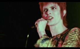 David Bowie - Suffragette City - live 1972 (rare footage/2016 edit)