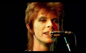 David Bowie - Starman - live 1972 (rare footage / 2016 edit)